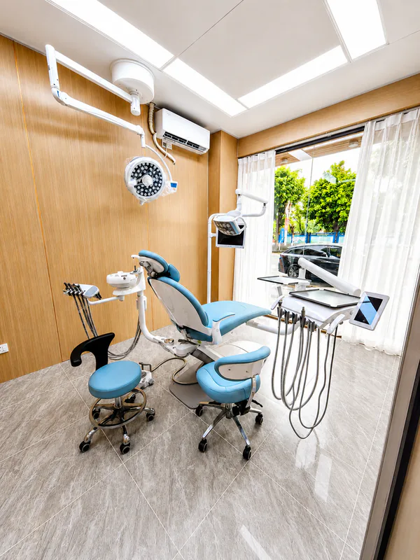 B100L Ultra unit in a bright open dental clinic