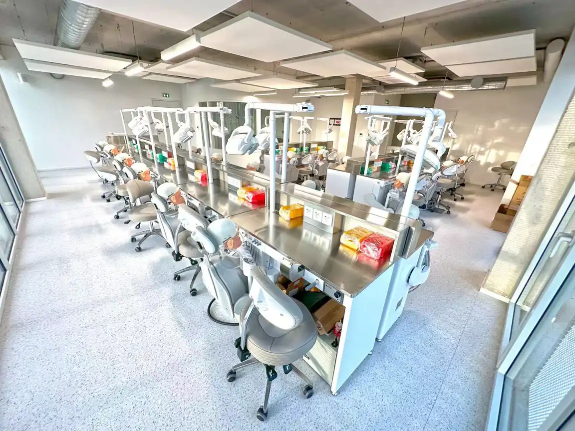 French dental teaching center with clinical training stations