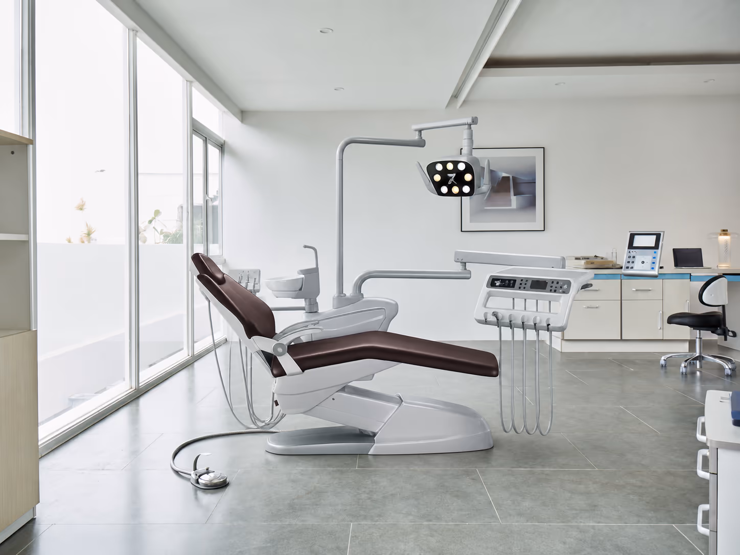 P2 dental chair in a supplied finished treatment-room reference image