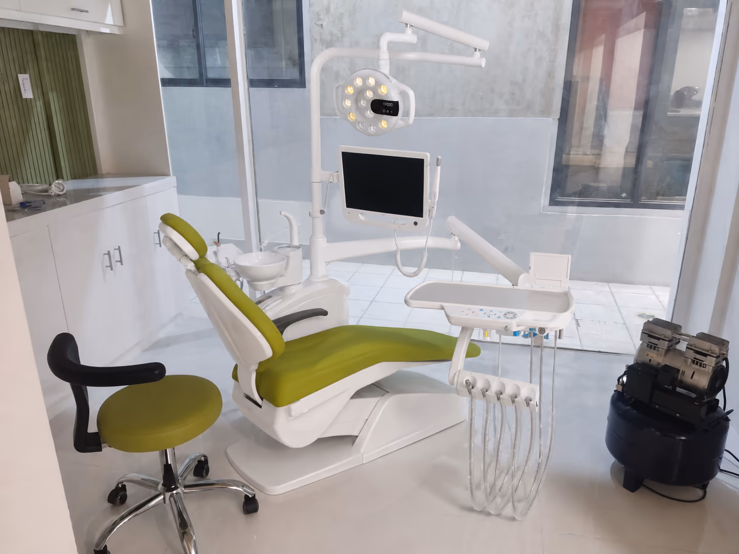 P3 dental chair in a supplied finished treatment-room reference image