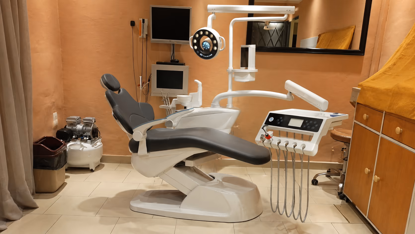 P6 dental chair in a supplied finished treatment-room reference image