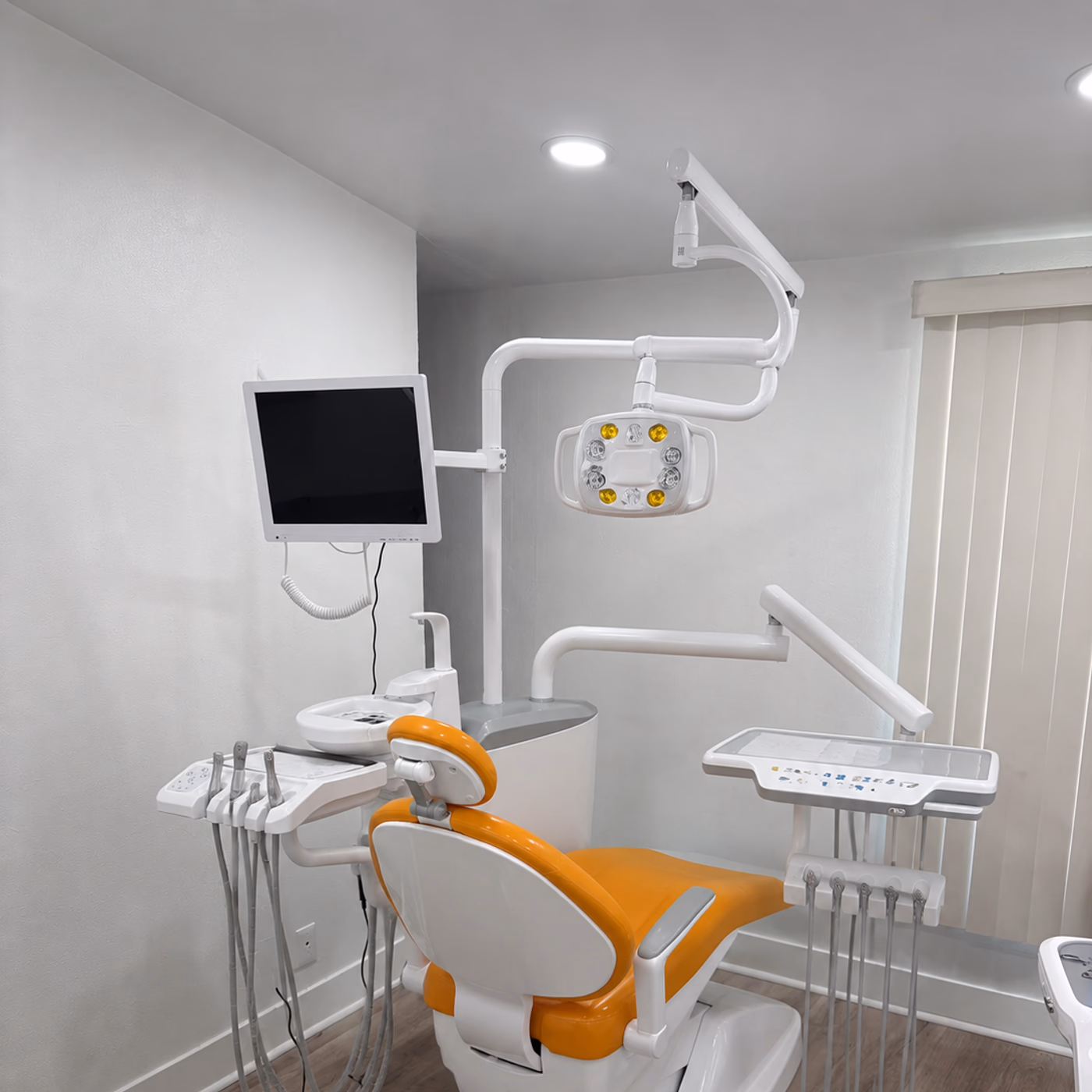 S660 dental chair in a supplied finished treatment-room reference image