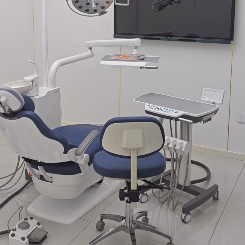 Blue S680 dental chair and delivery unit in a customer clinic