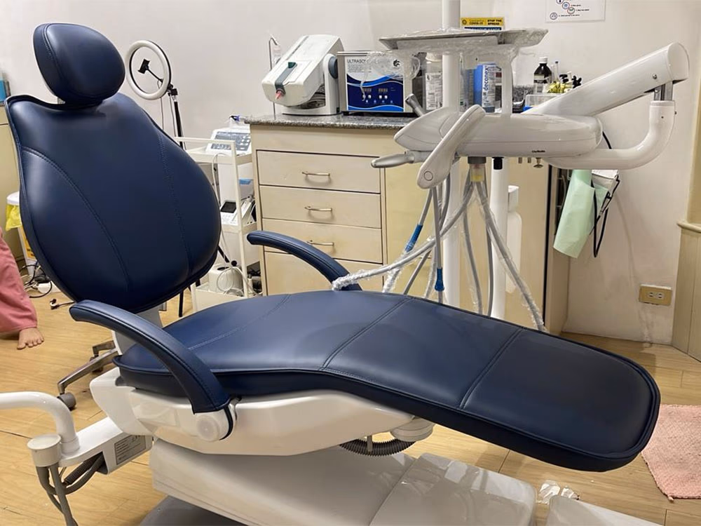 SL8500 Standard dental chair in Wendy's customer clinic