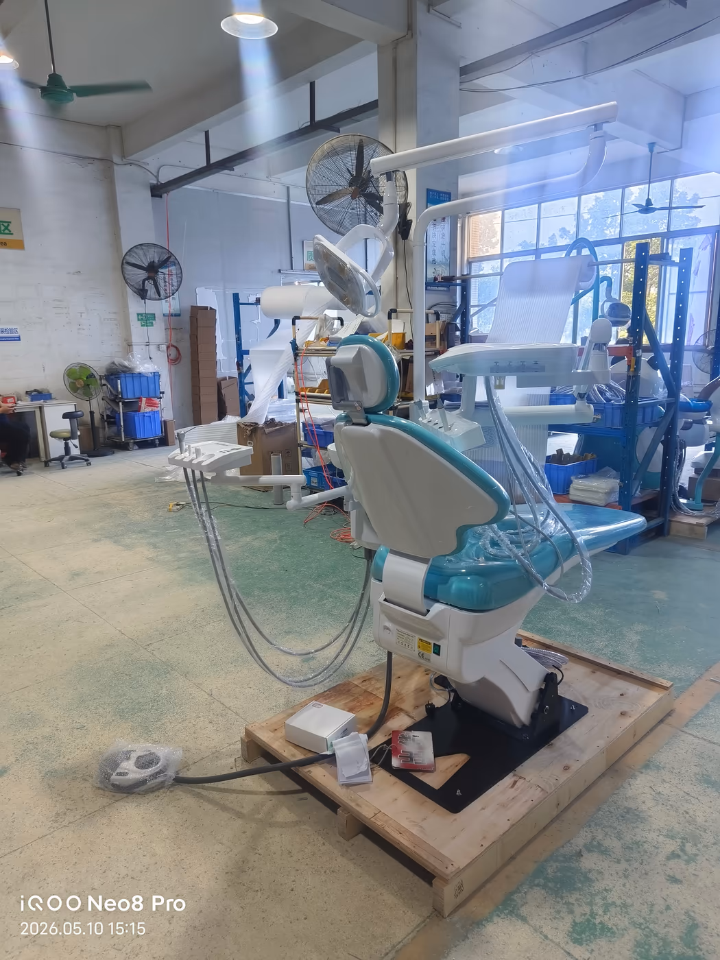 TJ2028I Elite dental chair in a supplied finished treatment-room reference image