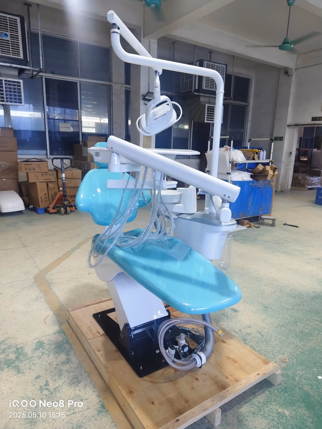 TJ2028I Elite dental chair in a supplied finished treatment-room reference image